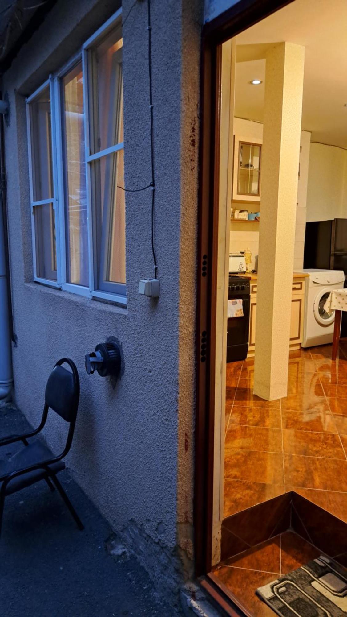 Ferienwohnung Cozy, Warm & Cheap Tbilisi Exterior foto
